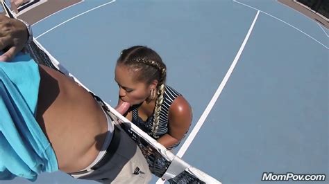 Kiesha Yo Serving Pussy On Public Tennis Court