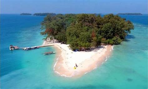 pulau perak kepulauan seribu menikmati surganya  tengah laut