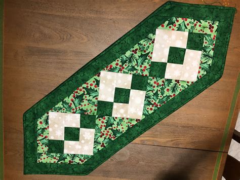 Very Easy Nice Result Quilted Table Runners Christmas Christmas Tree Quilted Table Runner