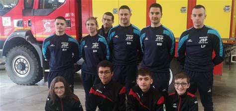 Pont De Vaux La Section Des Jeunes Sapeurs Pompiers A Vendu Parts