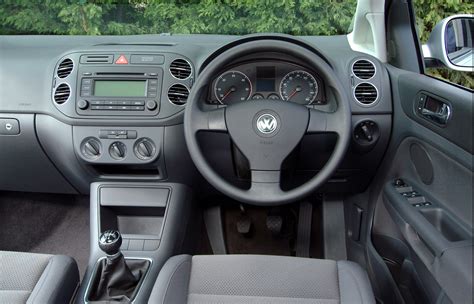 Volkswagen Golf Plus Review (2005 - 2008) | Parkers