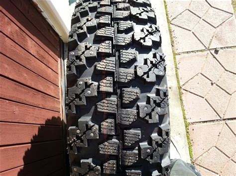 Резина медведь на уаз r16