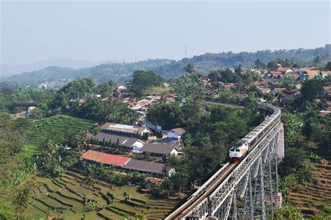 画像 インドネシア高速鉄道､愛称｢ウッス｣開業後の姿 富裕層が車から転移､在来線特急も根強い人気 海外 東洋経済オンライン