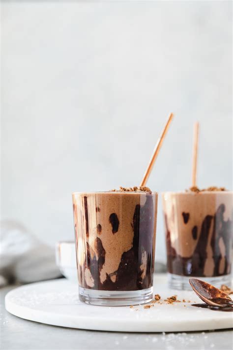 Banana Cacao Coconut Smoothie