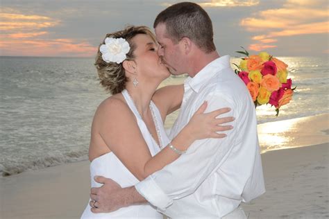 Sunshine Wedding Company Destin Beach Weddings A Destin Beach Wedding