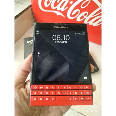 Jual Blackberry Pasport Red Shopee Indonesia