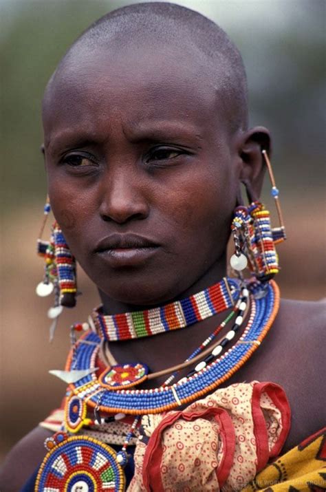 Portrait of kenyan woman – Artofit