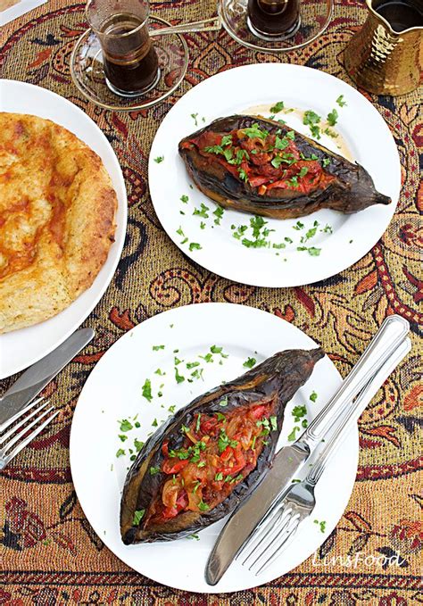 İmam Bayıldı Turkish Stuffed Aubergines