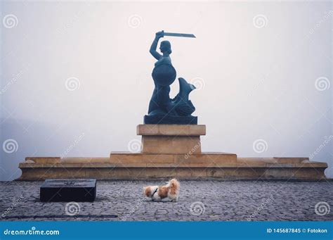 Mermaid statue in Warsaw editorial image. Image of warsaw - 145687845