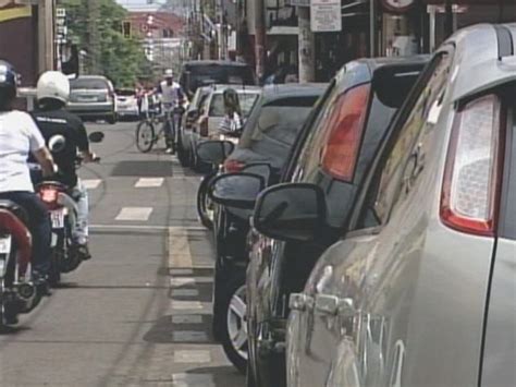 Cobrança do estacionamento rotativo é retomada em Ituiutaba Triângulo