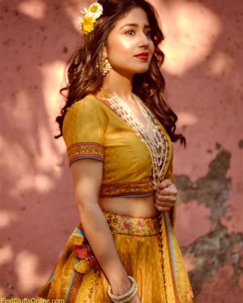 Shweta Tripathi Hot Images