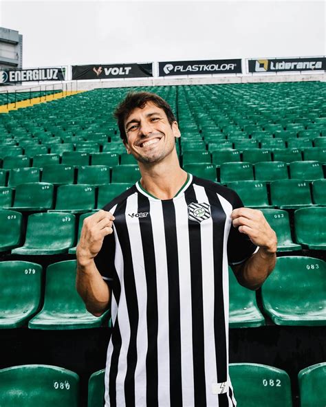 Nova Camisa Titular Do Figueirense Volt Mantos Do Futebol