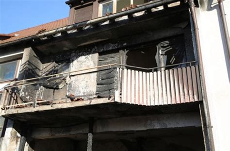 Feuer W Tet In Mehrfamilienhaus