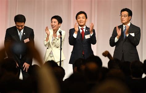 民進党：新代表に蓮舫氏 1回目投票で決定 写真特集1415 毎日新聞