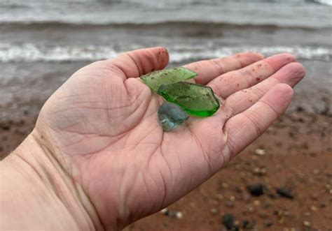 Real Or Fake How To Tell Authentic Sea Glass From The Knockoff Stuff Cbc News