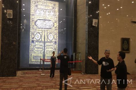 Indahnya Arsitektur Masjid Namira Lamongan Bernuansa Arab Saudi Video