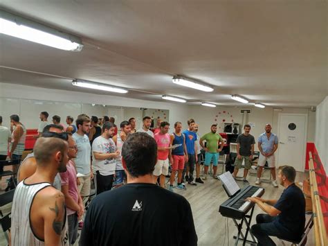 MI OPINION Blog De Cotilleo BARCELONA GAY MEN S CHORUS PRIMER CORO GAY EN BARCELONA