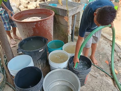 Abastecen Viviendas De San Luis Acatl N Con Pipas De Agua El Faro De