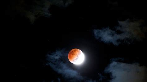 Full Blood Moon Total Lunar Eclipse In Taurus Is Bringing Radical