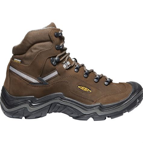 KEEN hiking boots and shoes: how good are they? - www.hikingfeet.com