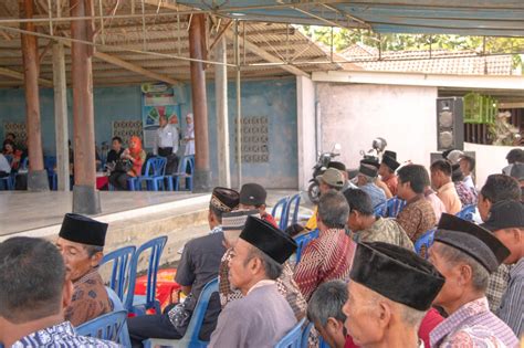 Bedah Buku Peran Kearifan Lokal Dan Modal Sosial Dalam Pengurangan