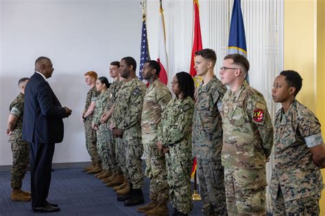 DVIDS Images Secretary Of Defense Visits Marine Corps Air Station