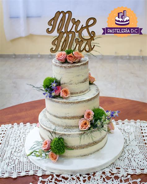 Naked cakes de Matrimonio Pastelería D C