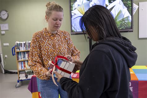 Bibliotheek Zuid Kennemerland En Nova College Verlengen Samenwerking