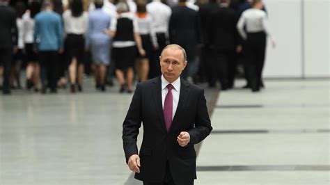 Vladimir Putin Reveló Que Su Trabajo En La Kgb Estuvo Vinculado A La