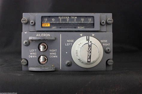 Rudder Trim Panel — Flaps 2 Approach Boeing 737 Simulator Project