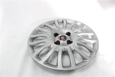 735481016 COPRICERCHIO IN PLASTICA DA 15 POLLICI AFTERMARKET FIAT PUNTO