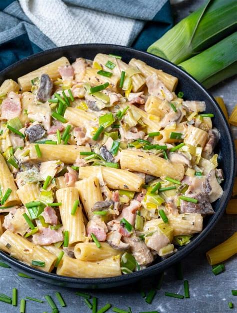 Bacon Leek Pasta – Skinny Spatula