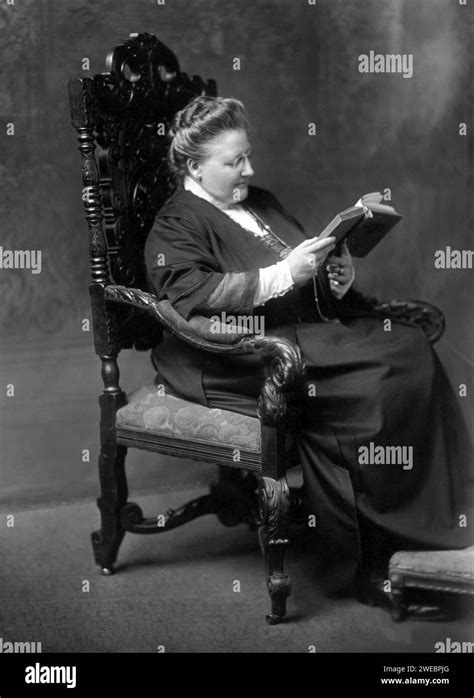 Amy Lawrence Lowell Hi Res Stock Photography And Images Alamy