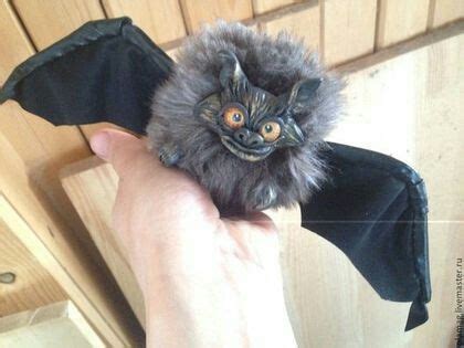 Летучая мышь | Bat, Owl, Cats