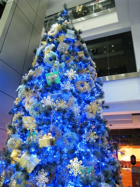 25 Awesome Blue Christmas Decorations Ideas Interior Vogue