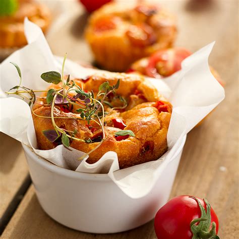 Recette Muffins Aux Tomates S Ch Es Olives Et Grana Padano Facile