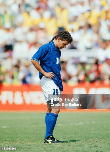 Roberto Baggio Photos and Premium High Res Pictures - Getty Images