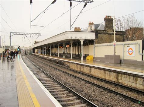 Camden Road Railway Station Greater Nigel Thompson Geograph