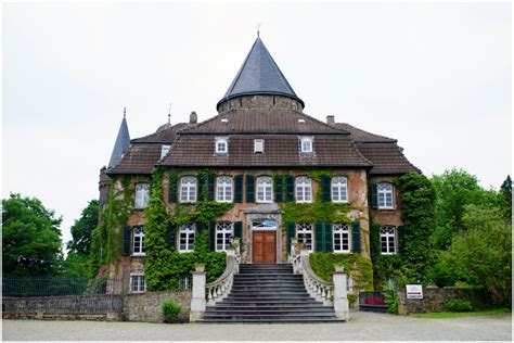 Standesamtliche Hochzeit Im Schloss Linnep In Ratingen