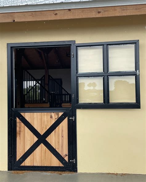 choosing  horse stall fronts sterling equine