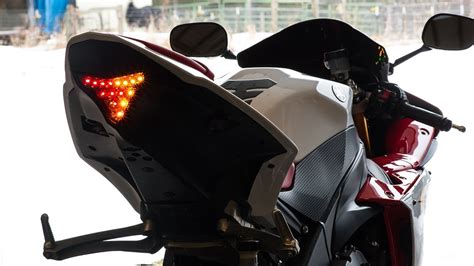 Full Led Integrated Tail Light Install On Yamaha R Youtube