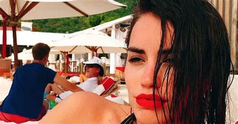 Las Fotos Sensuales De Lali Esp Sito En Bikini