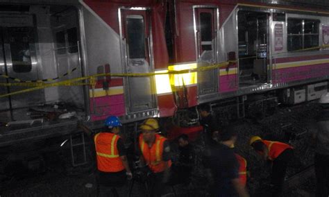 42 Orang Jadi Korban Tabrakan Krl Komuter Di Stasiun Juanda Berita
