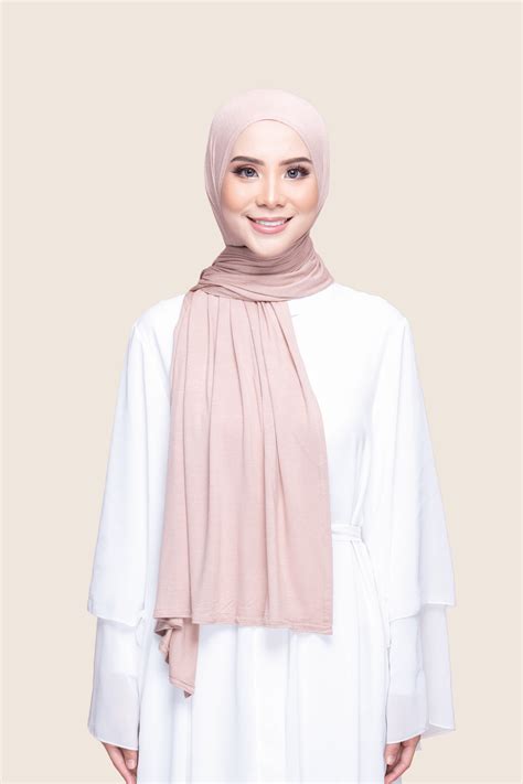 Jersey Shawl In Light Nude Aleyya