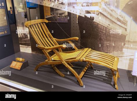Titanic Deck Chair Hi Res Stock Photography And Images Alamy