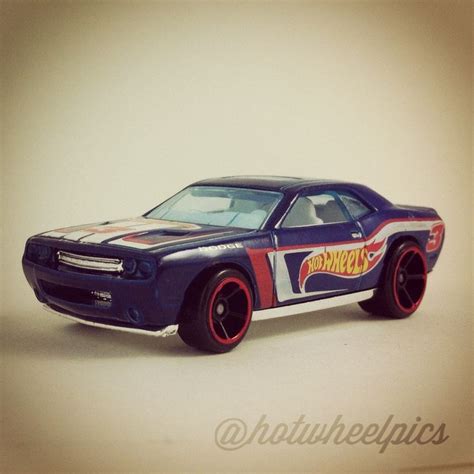 Dodge Challenger Srt Hot Wheels Hw Racing Series Hotwheels Hot Wheels Dodge