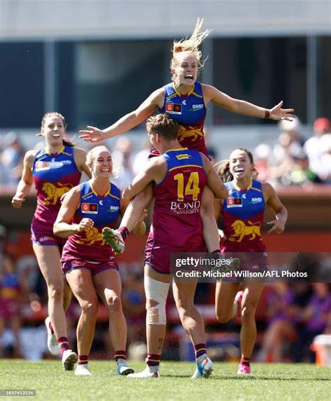 Dakota Davidson And Isabel Dawes Of The Lions Celebrates A Goal News Photo Getty Images