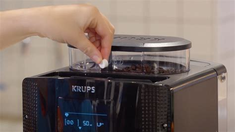 Hoe Reinig Je De Zetgroep Van Jouw Krups Koffiemachine Coolblue