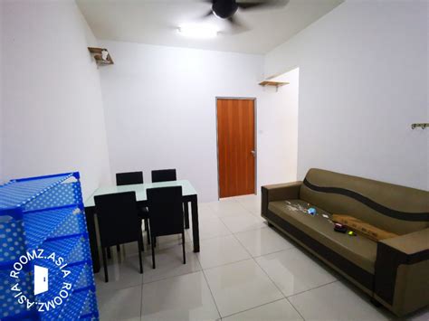 Female Unit Middle Room With For Rent At Seasons Garden Residence