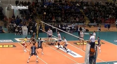 SpecialVolley Linvasione Miracolosamente Evitata Da Lisinac